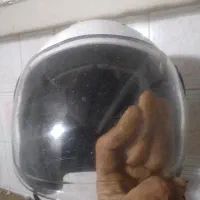 کلاه ایمنی در حد نو|دوچرخه، اسکیت، اسکوتر|رباط‌کریم, رباط‌کریم|دیوار