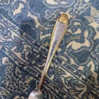 قاشق و چنگال غذا خوردی