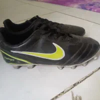 استوک فوتبال نو سایز 38