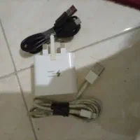 یک عدداداپتور شارژر سامسونگ ودوعددسیم کابل شارژر