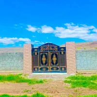 ۵۵۰متری دور دیوار در