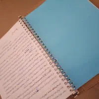 کاغذ و کتاب تمیز بیشترش کنکوری و دانشگاهی مدرسه