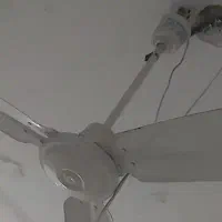 پنکه سقفی سالم|پنکه و تصفیه‌کنندهٔ هوا|قم, سراجه (۱۵ خرداد)|دیوار