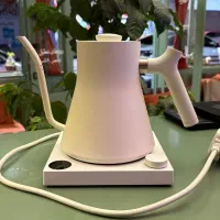 کتل قهوه و دستگاه وافل