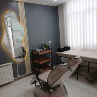 اجاره صندلی رنگ و ناخن و ...