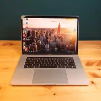 مک بوک 2016 سری I7 - رم 16 - SSD 512 - گرافیک 2