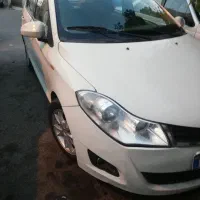 ام وی ام هاچ بک