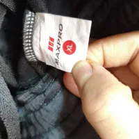ست گرمکن لباس ورزشی و شلوار|لباس|شیراز, ریشمک|دیوار