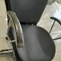 فروش یک عدد صندلی ارایشگاهی پدالی درجه یک