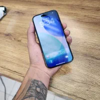 ایفون 16نرمال