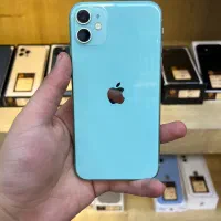 ایفون ۱۱نرمال ۶۴ رنگ سبز فوق العاده تمیز