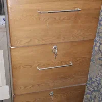 فایل چوبی چهار کشویی و قفل دار|جاکفشی، کمد، دراور|قرچک, میرزائی جنوبی|دیوار