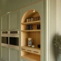 طراحی و اجرای انواع کابینت آشپزخانه و کمد دیواری