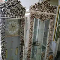 بوفه وساعت ایستاده