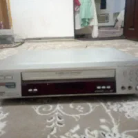 دستگاه سه دیسک سی دی