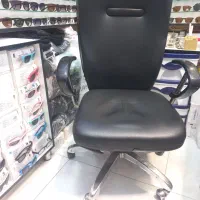 صندلی چرمی سالم