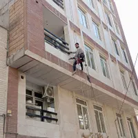 پیچ رولپلاک سنگ نما نصب سنگ شستشو نما با طناب|خدمات پیشه و مهارت|ورامین, |دیوار