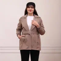 کت پرادا یالدار داخل خر