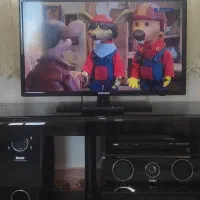 تلویزیون سامسونگ 32 اینج و سینما خانواده|تلویزیون و پروژکتور|بروجرد, |دیوار