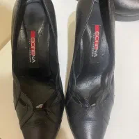 کفش پاشنه برند سورنا