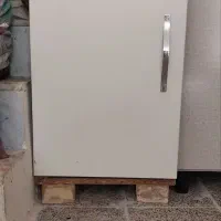 کابینت یک در