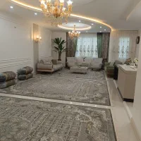 دانش آموز ۸. متراژ ۱۶۵متر.