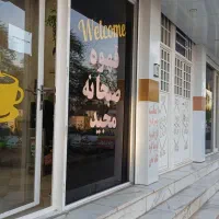 همکاری در کافه و ساندویچی