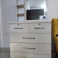 میز آرایش کشودار