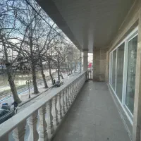 ۲۱۰ متر رو‌به‌ رودخانه ۳ خواب و بالکن سرتاسر