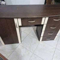 میز پیشخوان کامپیوتر کانتر تمیز و سالم