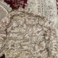 لباس نظامی و کوهنوردی سایز خیلی بزرگ|لباس|قدس, شهر‌قدس|دیوار