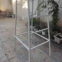 چهارپایه آهنی