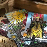 انجام فال و شمع تراپی