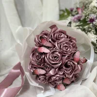 دسته گل ۲۰ شاخه روبانی