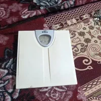 اتو و ترازوی وزن کشی خانگی|اتو و لوازم اتو|تبریز, |دیوار