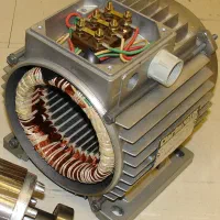 سیم پیچی و تعمیر الکتروموتورهای سه فاز و تکفاز