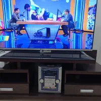 میز تلویزیون MDF محکم با شیشه 5 میل