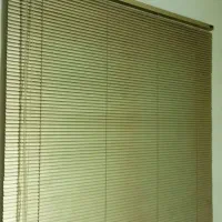 پرده کرکره فلزی رنگ طلایی