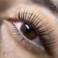 خدمات تخصصی لیفت مژه و ابرو همراه با آموزش