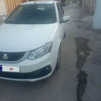 ساینا مدل ۴۰۰