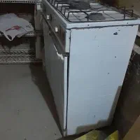 یک عدد اجاق گاز سه شعله