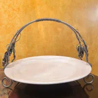 ظرف پایه دار میوه خوری