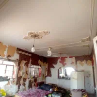 نصاب کاغذ دیواری