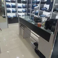 دکور و میز لباس فروشی