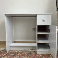 میز مناسب ناخنکاری|آرایشگاه و سالنهای زیبایی|رشت, نیروی دریایی|دیوار