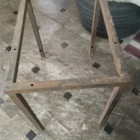 کلکسیونی چارپایه اهنی  و صندلی آهنی