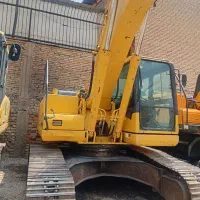 بیل کوماتسو  220 مدل 2010 و لاستیکی هیوندا 200|خودرو سنگین|شیراز, شهرک امیر کبیر|دیوار