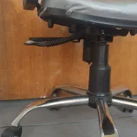 صندلی چرخ دار|صندلی و نیمکت|سنندج, |دیوار