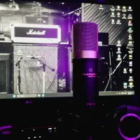 میکروفون و کارت صدا