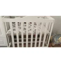تخت کنار مادر کودک سالم و تمیز|تخت و صندلی بچه|تهران, سلسبیل شمالی|دیوار